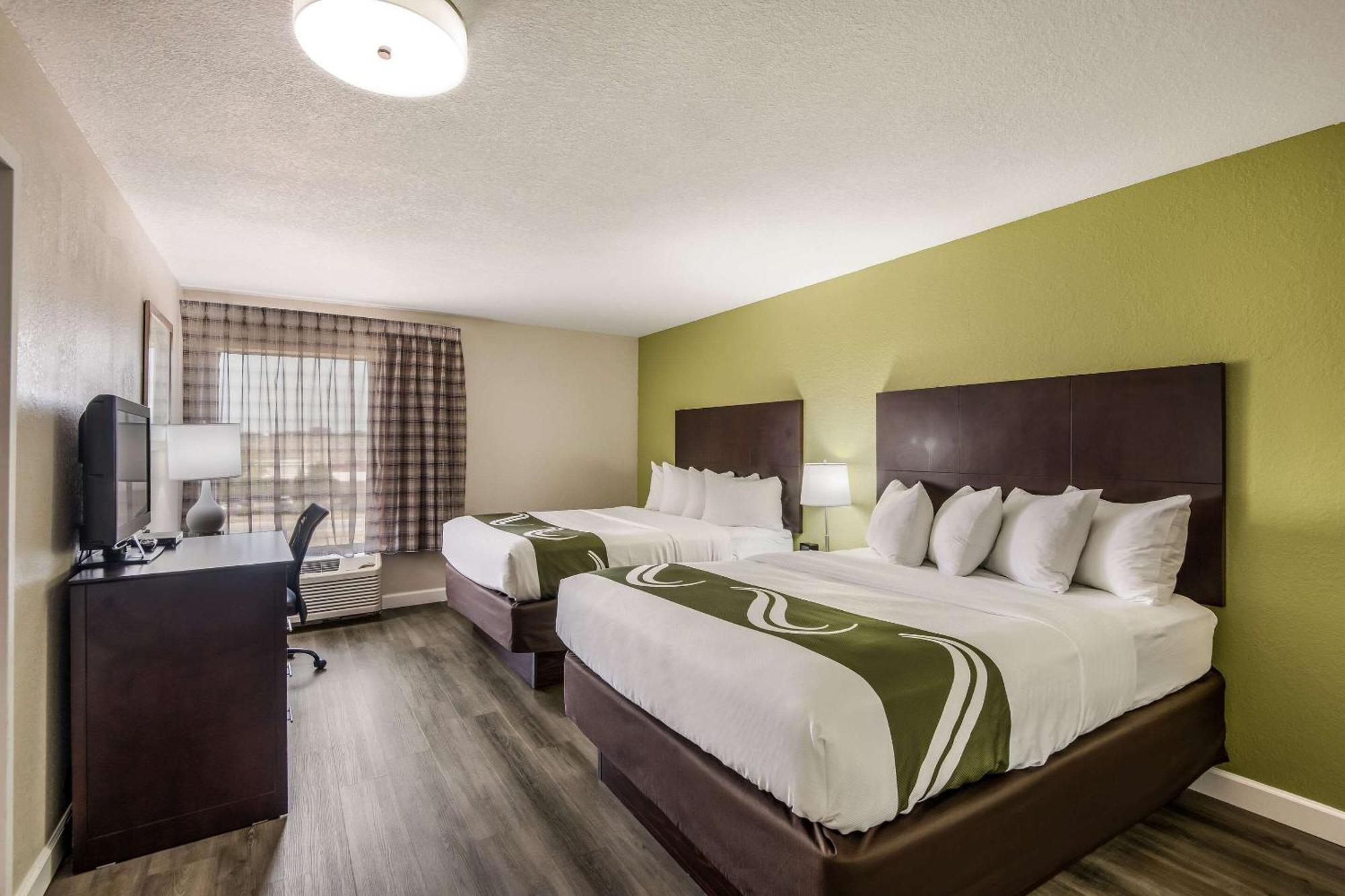 Quality Inn & Suites Quincy - Downtown Екстериор снимка