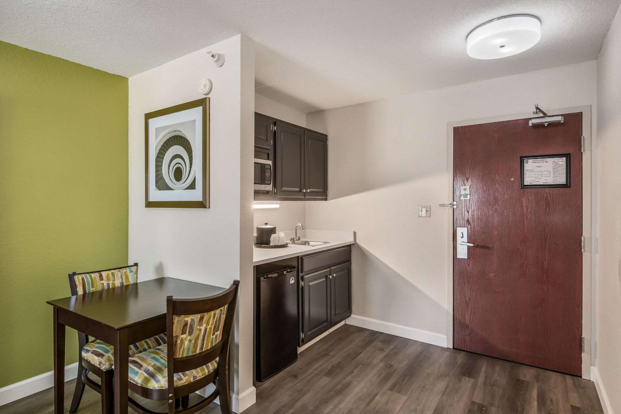 Quality Inn & Suites Quincy - Downtown Екстериор снимка