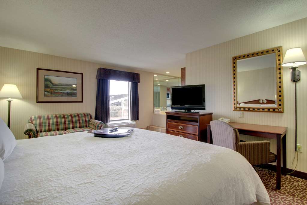 Quality Inn & Suites Quincy - Downtown Стая снимка