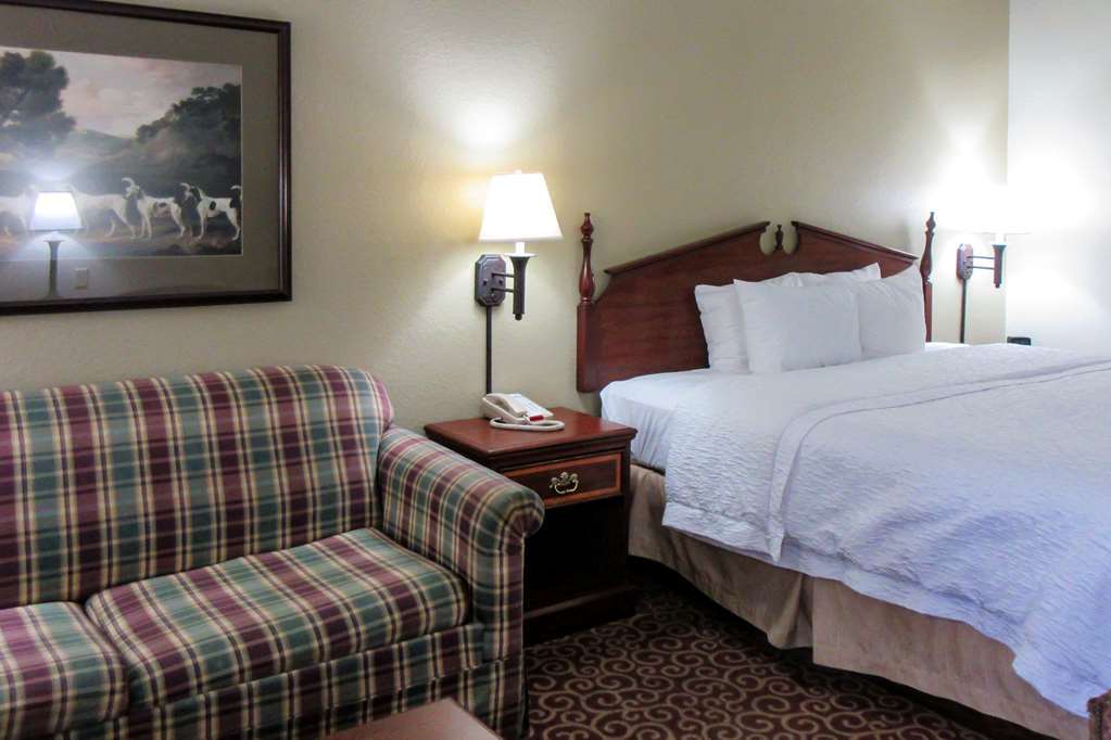 Quality Inn & Suites Quincy - Downtown Стая снимка