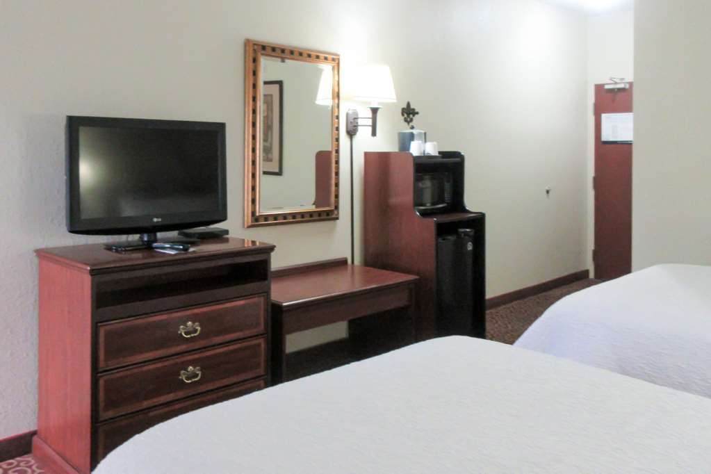 Quality Inn & Suites Quincy - Downtown Стая снимка